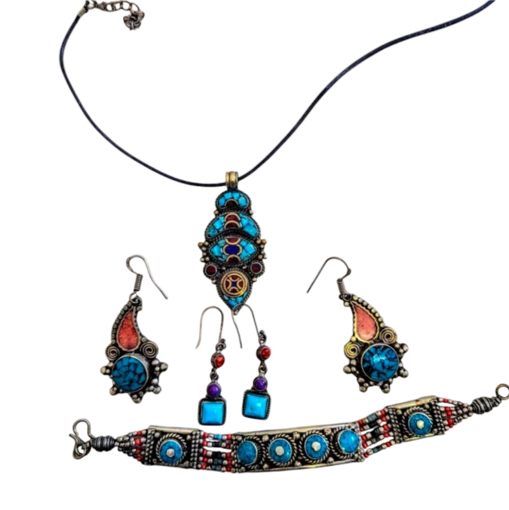Bohemian Southwestern Multicolor Jewelry Set - Picture 2 of 6